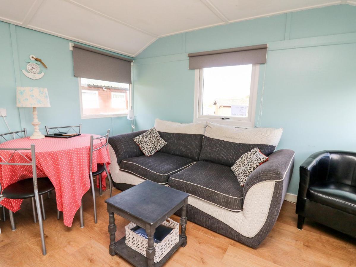 95 Holiday home *